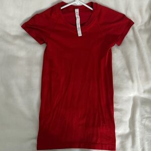 lululemon athletica Vibrant Red Tee